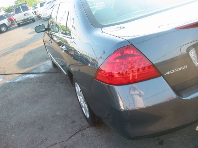 2007 Honda Accord 2dr Reg Cab 120.5 WB