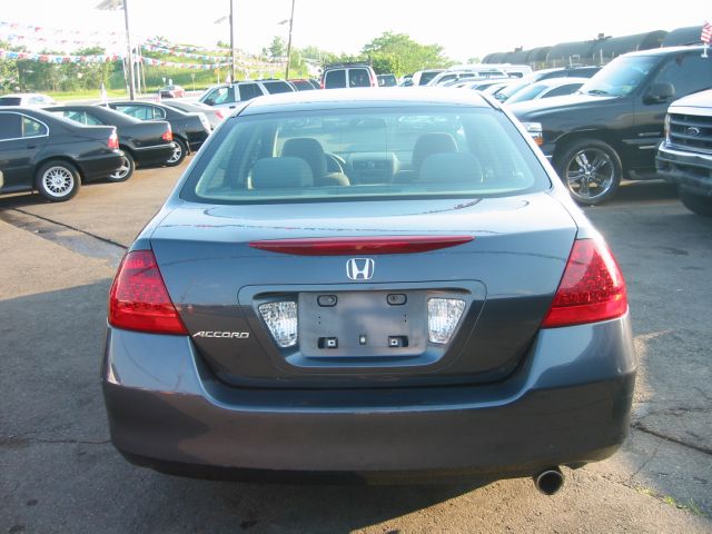 2007 Honda Accord 2dr Reg Cab 120.5 WB