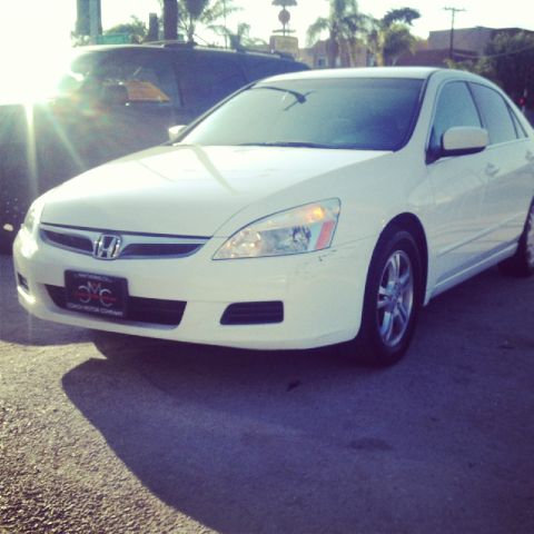 2007 Honda Accord 2dr Reg Cab 120.5 WB