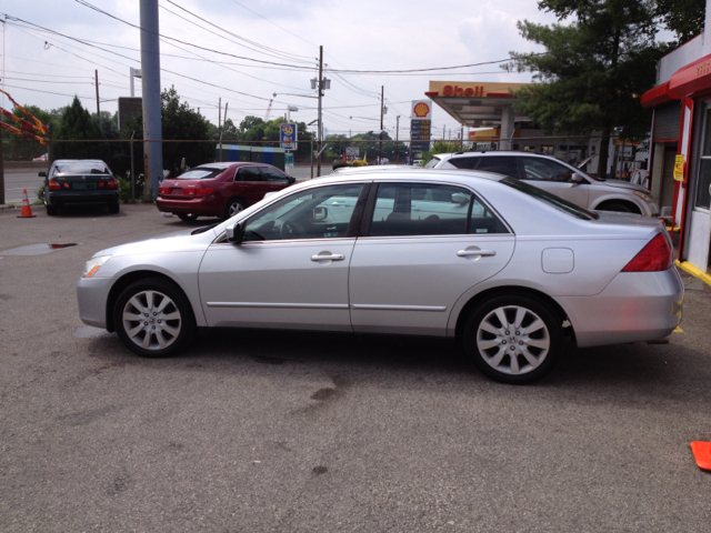 2007 Honda Accord SLT Quad Cab4x4