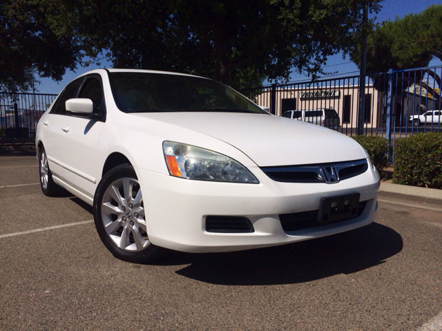 2007 Honda Accord 2.5T DVD 7 PASS