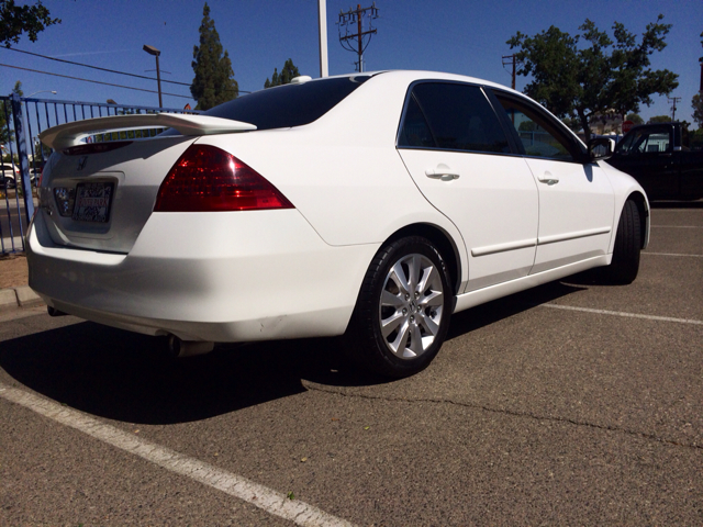 2007 Honda Accord 2.5T DVD 7 PASS