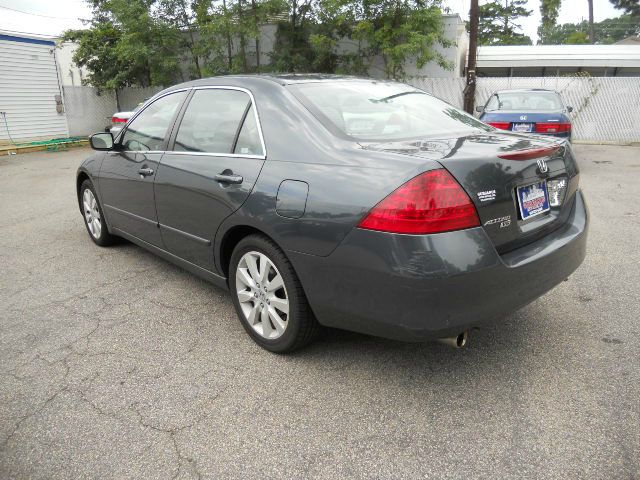 2007 Honda Accord SLT Quad Cab4x4