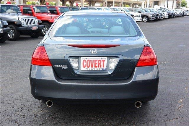 2007 Honda Accord G2500 Extended Cargo