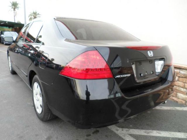 2007 Honda Accord 2dr Reg Cab 120.5 WB