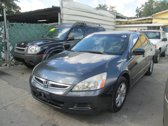 2007 Honda Accord 2dr Reg Cab 120.5 WB