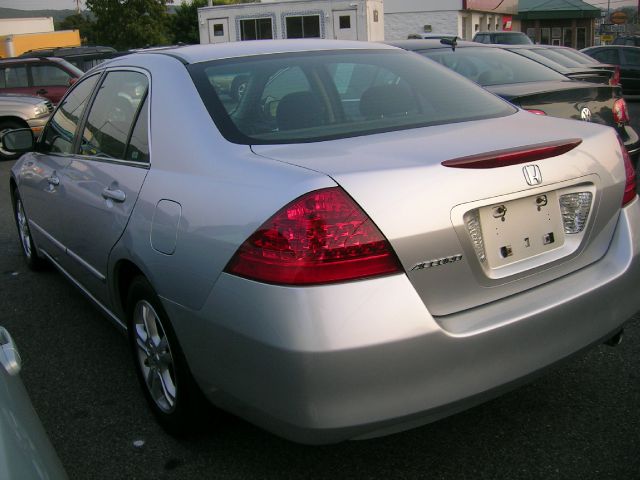 2007 Honda Accord 2dr Reg Cab 120.5 WB