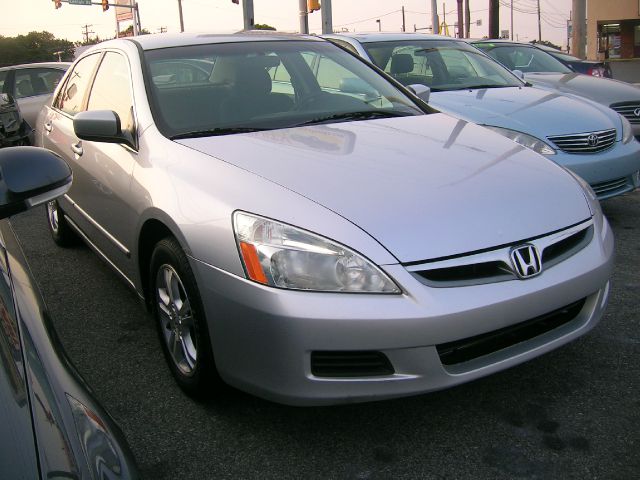 2007 Honda Accord 2dr Reg Cab 120.5 WB