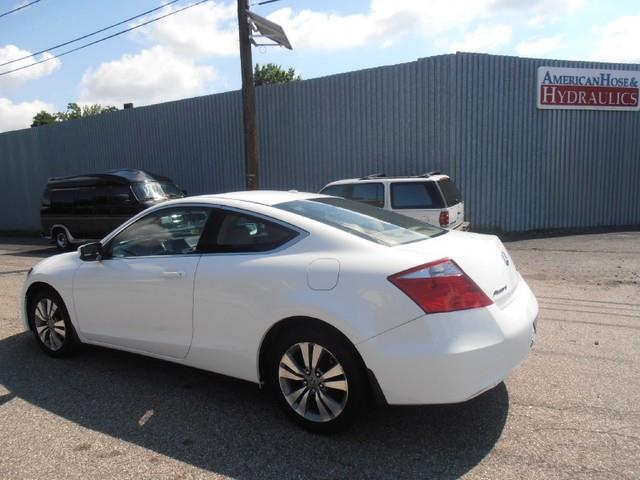 2008 Honda Accord W/6-passenger Seating