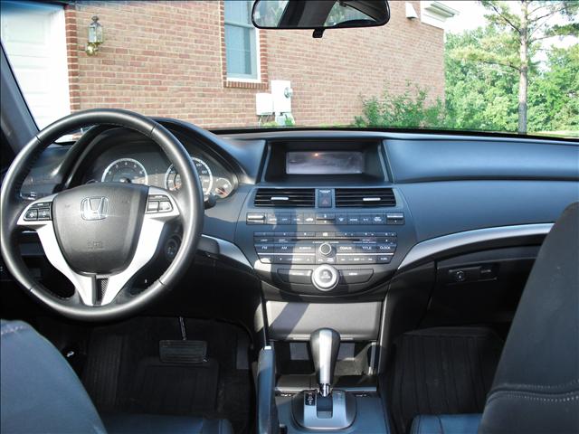 2008 Honda Accord 8 BOX ST