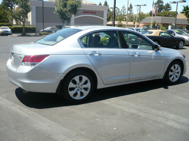2008 Honda Accord XLS Popular 2WD