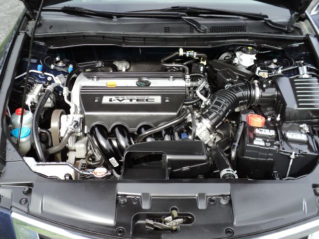 2008 Honda Accord 2dr Reg Cab 120.5 WB