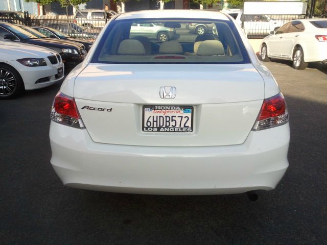 2009 Honda Accord 2dr Reg Cab 120.5 WB
