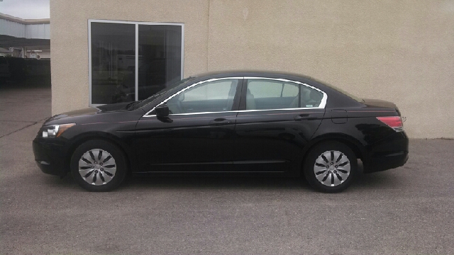 2009 Honda Accord 2dr Reg Cab 120.5 WB