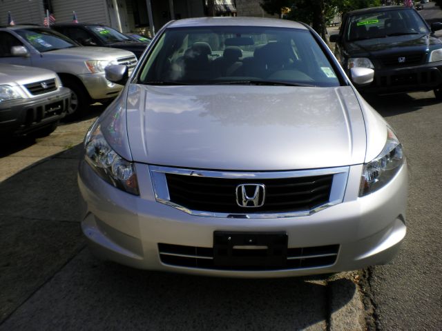 2009 Honda Accord 2dr Reg Cab 120.5 WB
