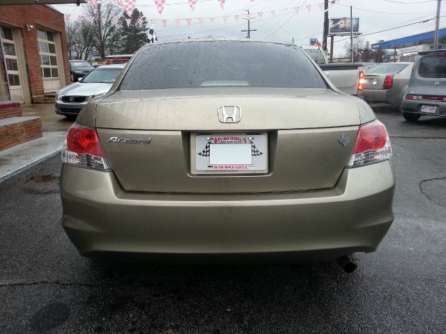 2009 Honda Accord 2dr Reg Cab 120.5 WB