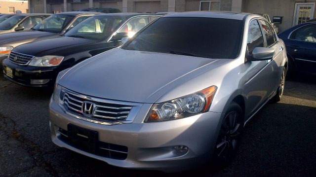 2009 Honda Accord 2011 Toyota Limited