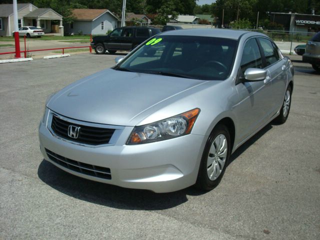 2009 Honda Accord 2dr Reg Cab 120.5 WB