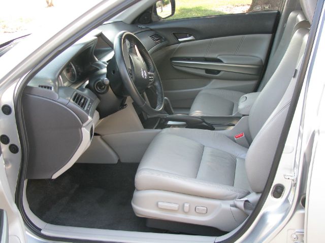 2010 Honda Accord XLS Popular 2WD