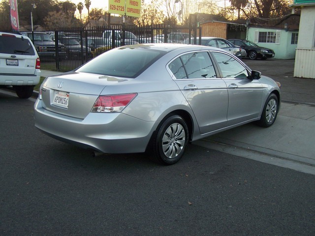 2010 Honda Accord 2dr Reg Cab 120.5 WB