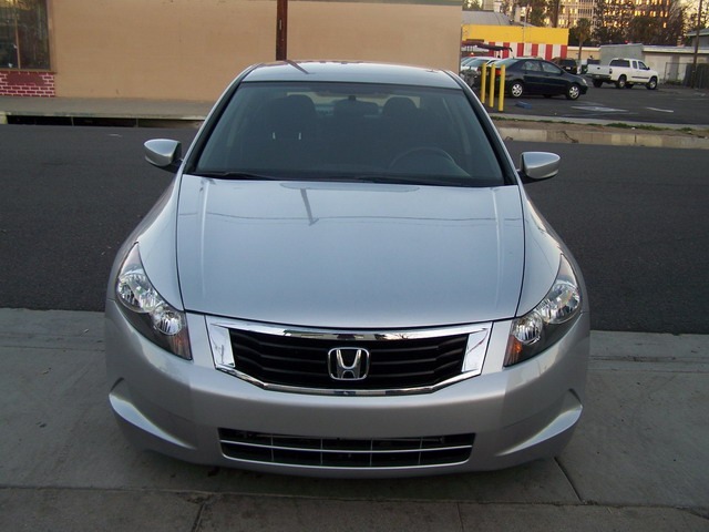 2010 Honda Accord 2dr Reg Cab 120.5 WB