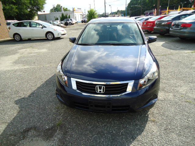 2010 Honda Accord 2dr Reg Cab 120.5 WB