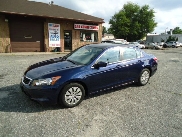 2010 Honda Accord 2dr Reg Cab 120.5 WB
