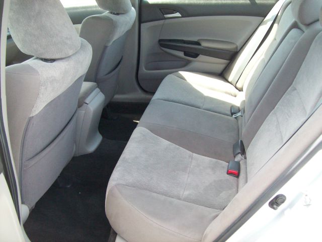 2010 Honda Accord 2dr Reg Cab 120.5 WB