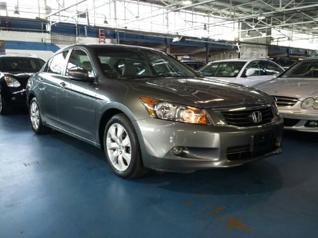 2010 Honda Accord XLS Popular 2WD