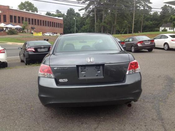 2010 Honda Accord 2dr Reg Cab 120.5 WB