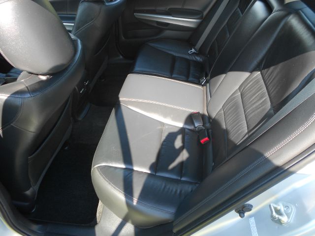 2010 Honda Accord 2011 Toyota Limited