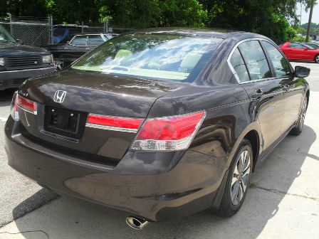 2011 Honda Accord 2dr Reg Cab 120.5 WB