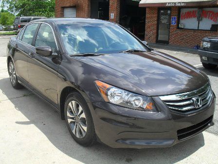 2011 Honda Accord 2dr Reg Cab 120.5 WB