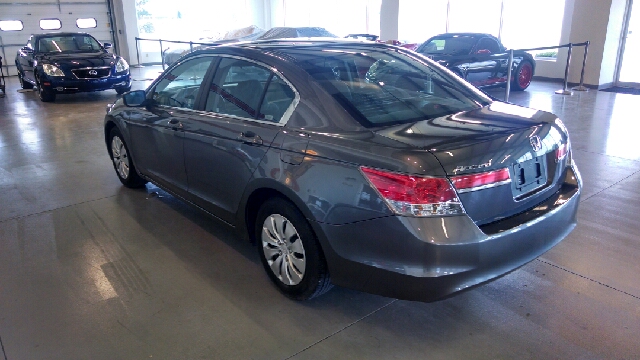 2011 Honda Accord 2dr Reg Cab 120.5 WB