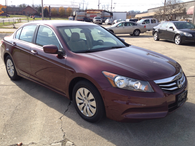 2011 Honda Accord 2dr Reg Cab 120.5 WB