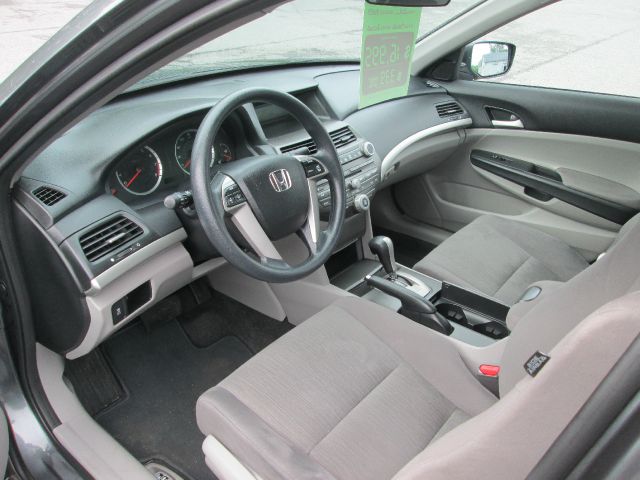 2011 Honda Accord 2dr Reg Cab 120.5 WB