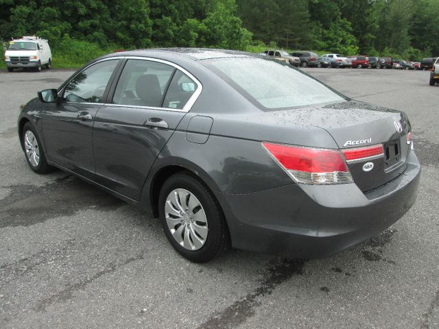 2011 Honda Accord 2dr Reg Cab 120.5 WB