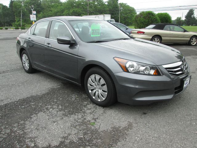 2011 Honda Accord 2dr Reg Cab 120.5 WB