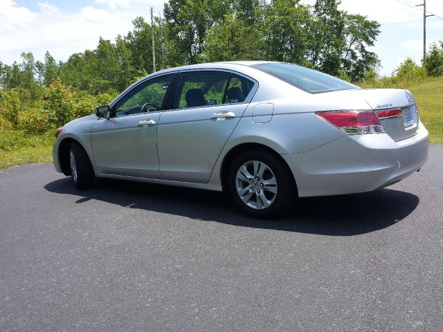 2011 Honda Accord G2500 Van