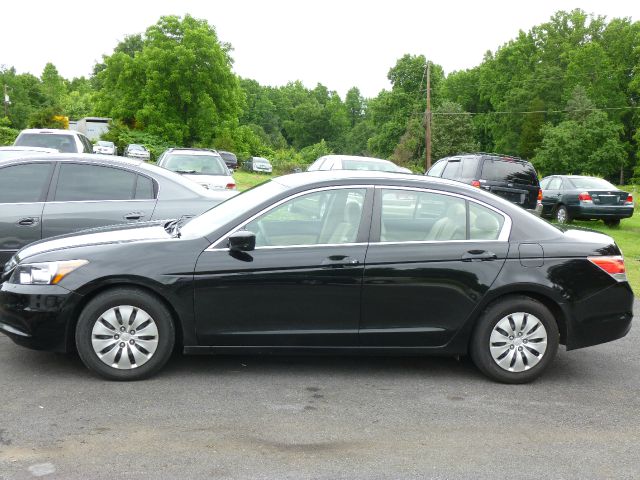 2011 Honda Accord 2dr Reg Cab 120.5 WB