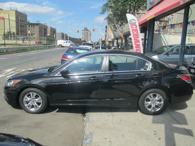 2011 Honda Accord 3500 Reg. Cab 8-ft. Bed D