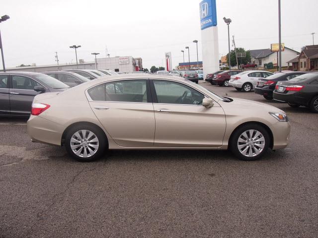 2013 Honda Accord LS 2WD