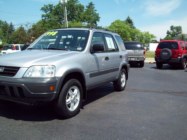 2001 Honda CR-V LS Truck
