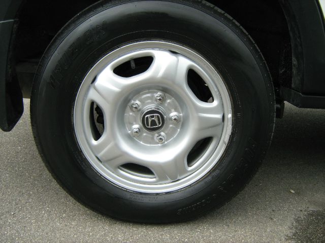 2004 Honda CR-V LS Truck