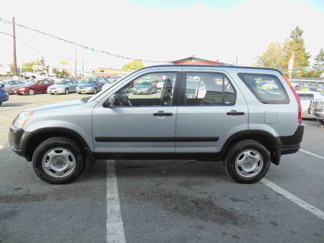 2004 Honda CR-V LS Truck