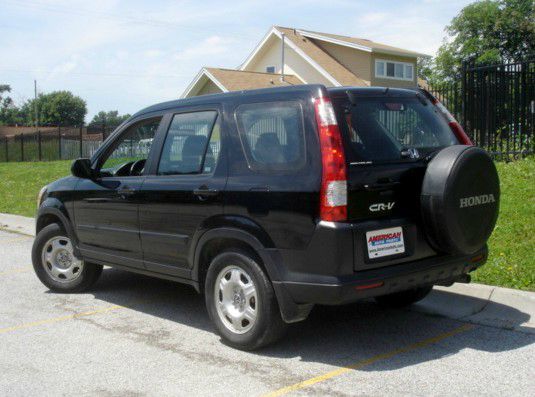 2005 Honda CR-V LS Truck