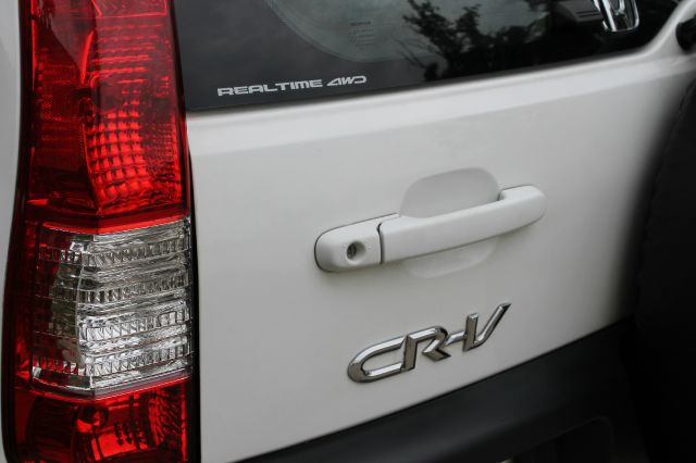 2006 Honda CR-V LS Truck