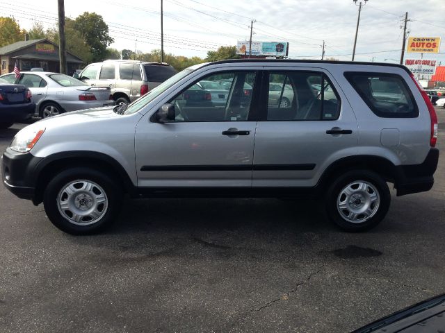 2006 Honda CR-V LS Truck