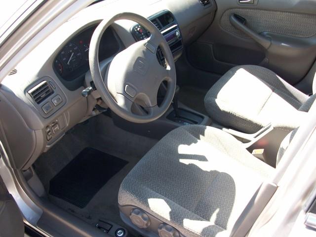 2000 Honda Civic ZQ8 LS