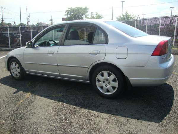 2002 Honda Civic ZQ8 LS